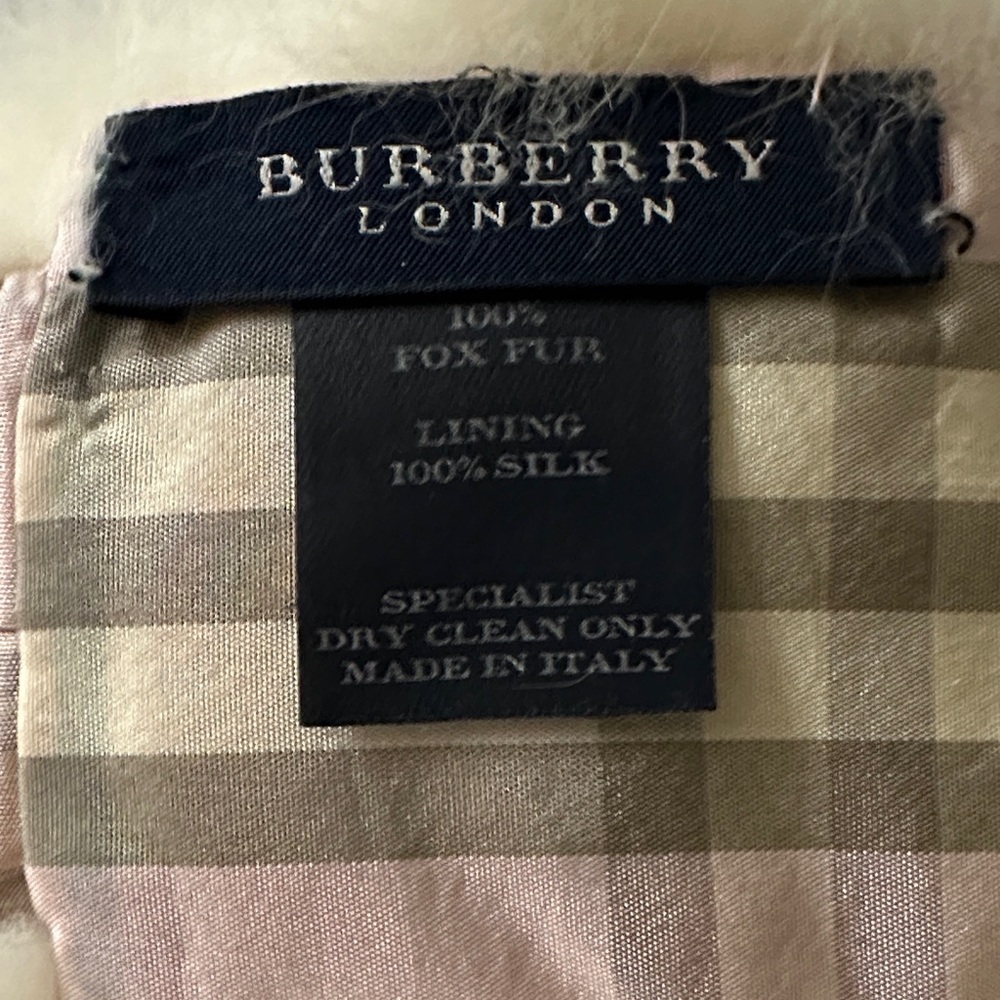 New Burberry Beige,Light Pink Cream Silk Lining wide elastic.100% Fox Fur 51g wt